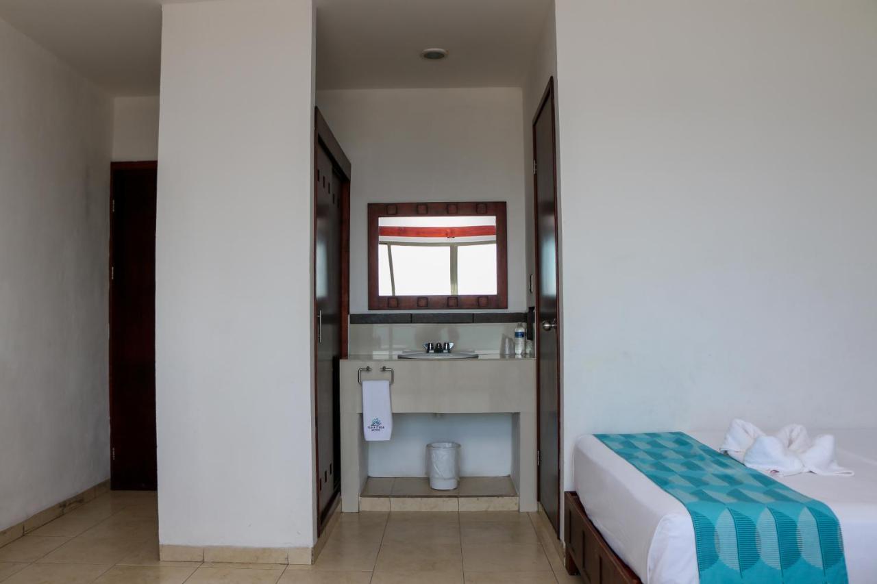 Playa Linda Hotel Progreso  Esterno foto